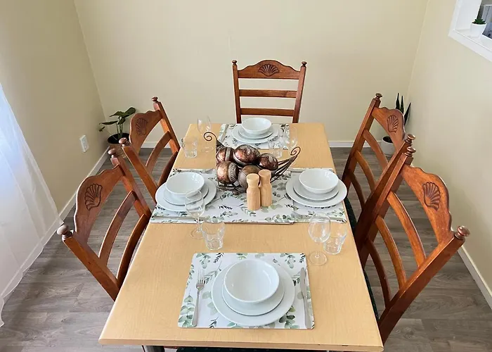Spacious 3 Bedroom Near Skyline-5 Min Walk Vakantiehuis Rotorua